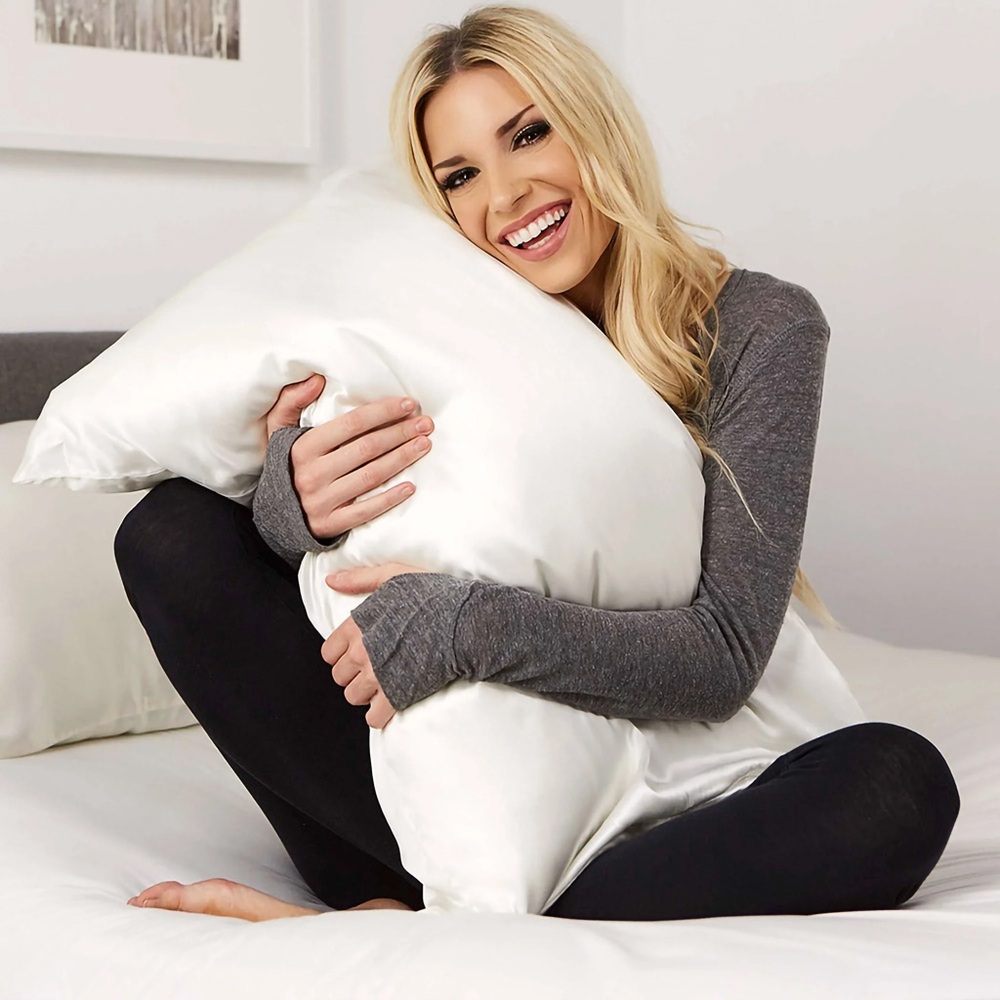 NEW Blissy 100%‎ Mulberry Silk White Standard Pillowcase